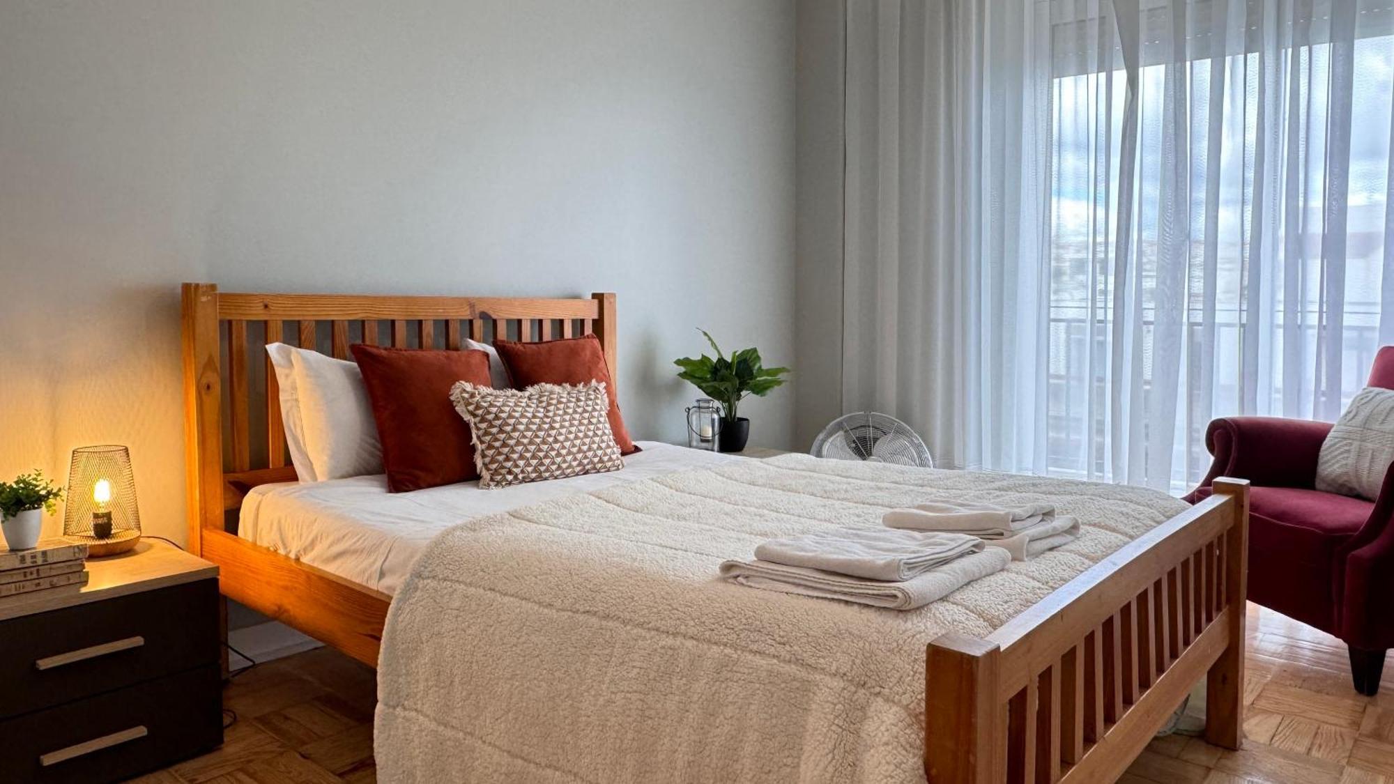 Sunny 4 Bedroom Apartment - With View Coímbra Exterior foto